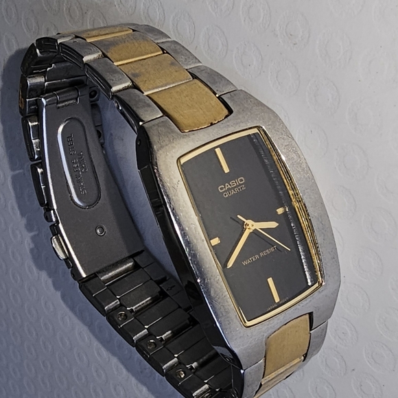 Free Shipping Casio watch MTP1165G-1C analog quarts - Picture 4 of 6